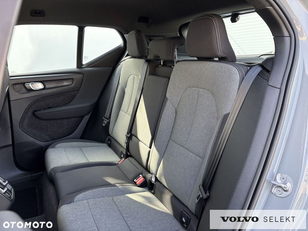 Volvo XC 40 - 23