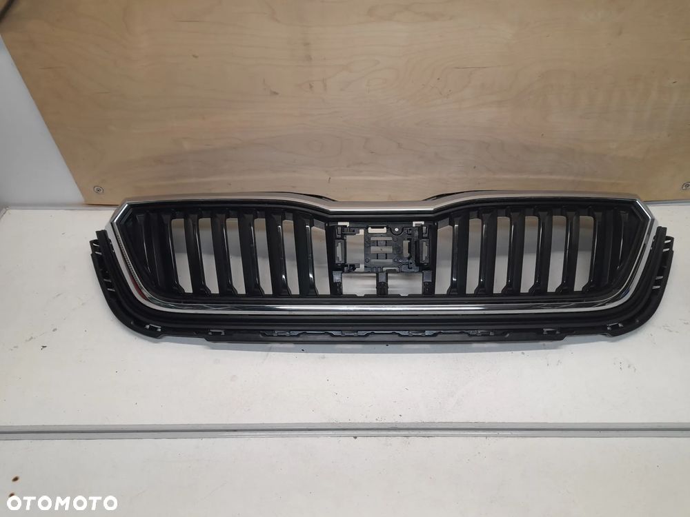 Atrapa chłodnicy Grill Skoda Scala Lift 23-  657853653B - 1