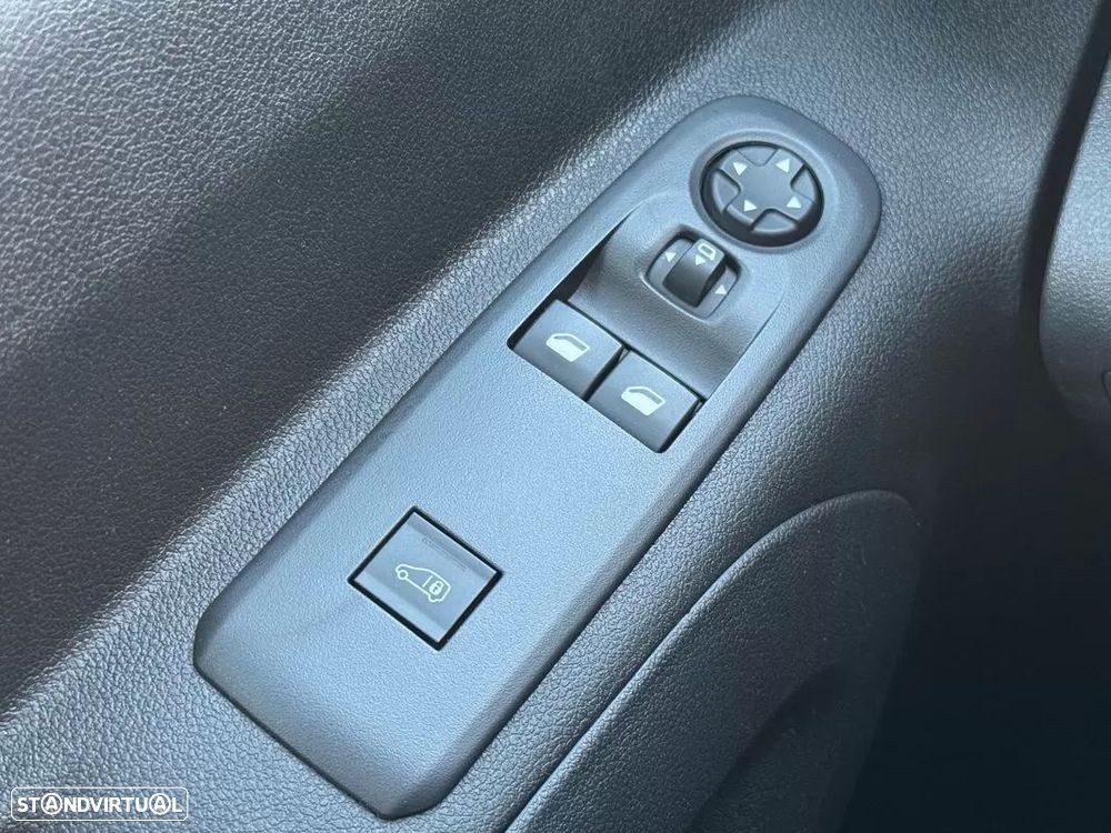 Peugeot PARTNER LONGA / 40 MIL KM / 2023 / IVA DEDUTIVEL - 24