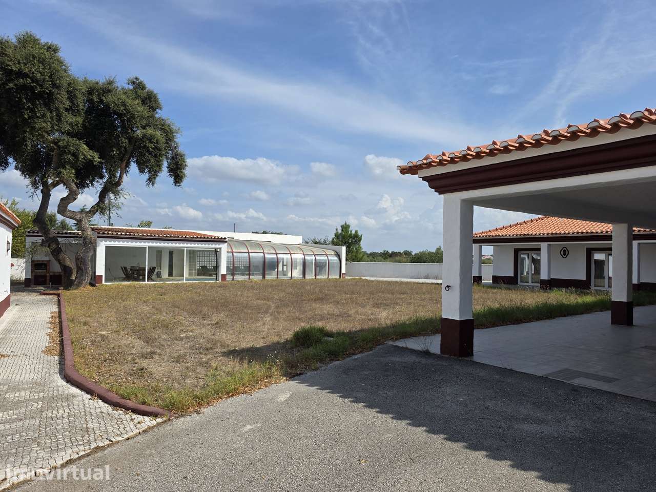Moradia T4 + T3 Renovado Lote 5000m2 Tenis Piscina Jardim Palmela - Grande imagem: 3/54