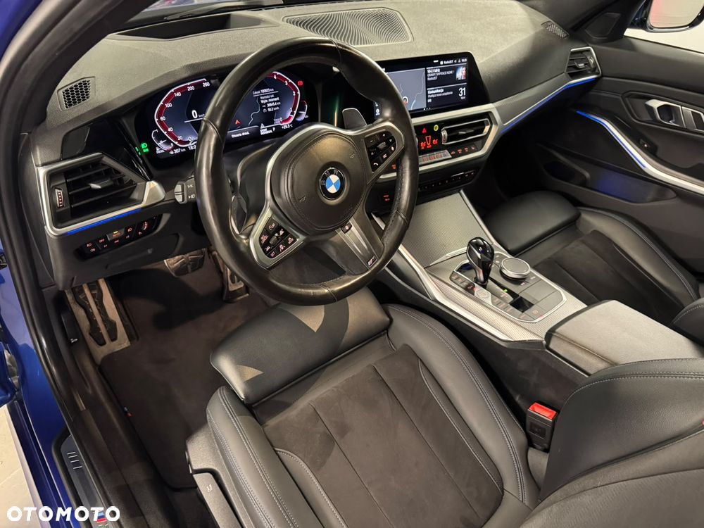 BMW Seria 3 320d Edition M Sport Shadow - 24