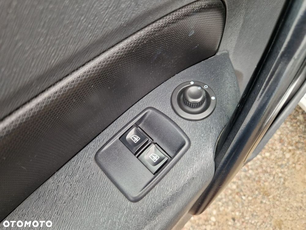 Renault Kangoo dCi 90 FAP Grand - 10
