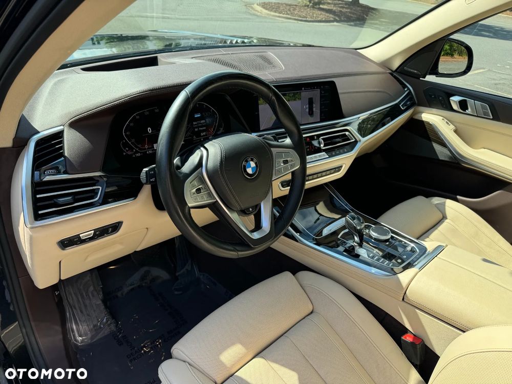 BMW X7 xDrive40i - 19