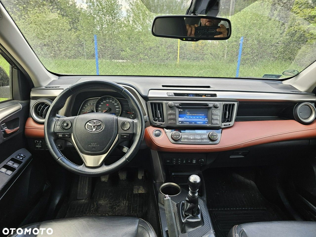 Toyota RAV4 2.0 D-4D Premium - 14