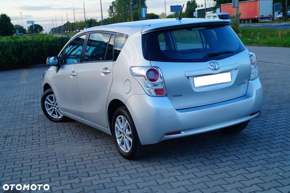 Toyota Verso 1.6 Sol EU5 - 3