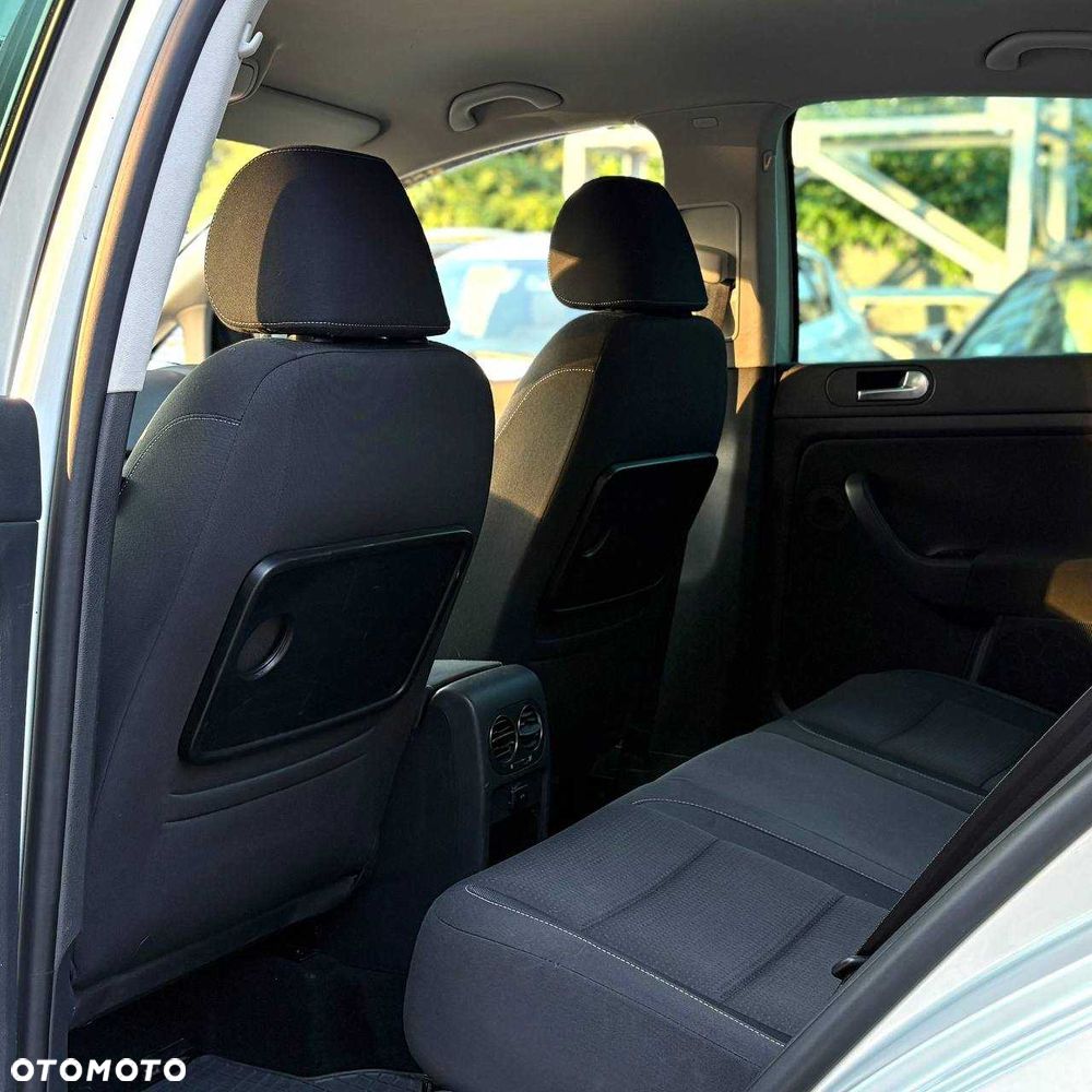Volkswagen Golf Plus - 8