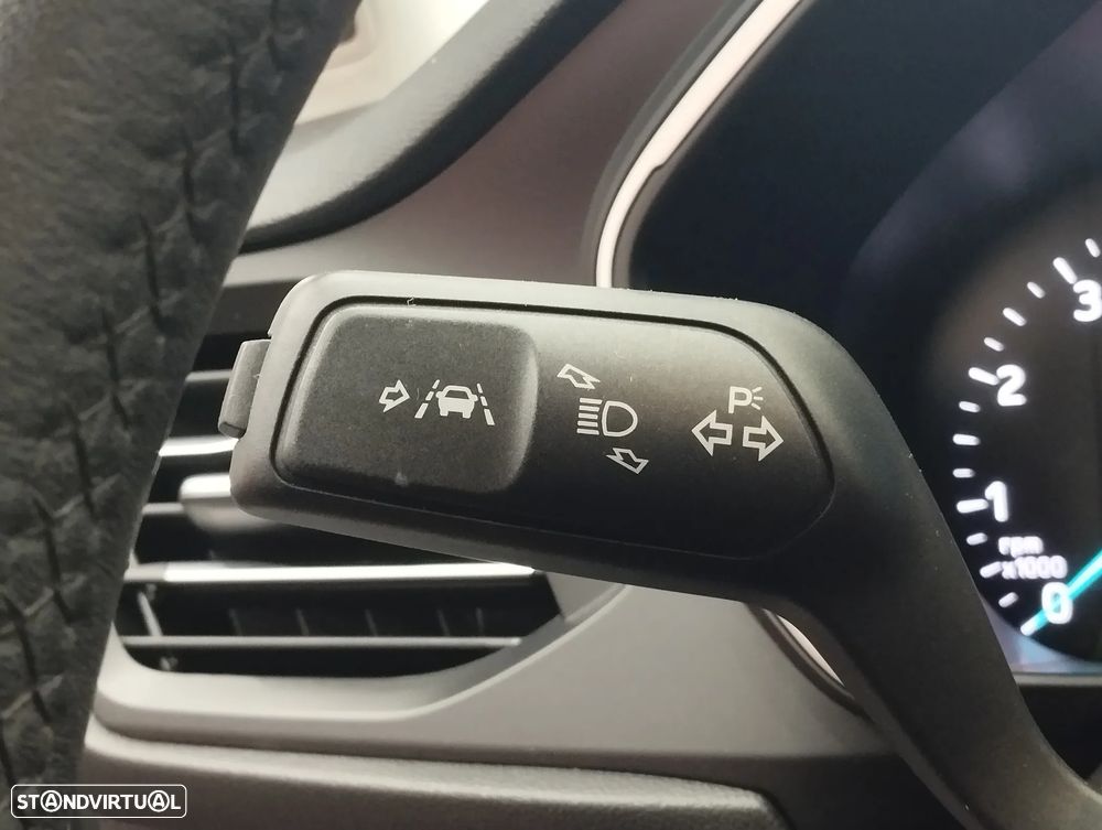 Ford Focus 1.0 EcoBoost Business - 20