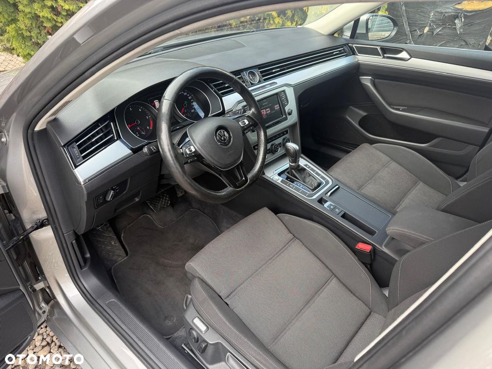 Volkswagen Passat 2.0 TDI (BlueMotion Technology) DSG Highline - 14