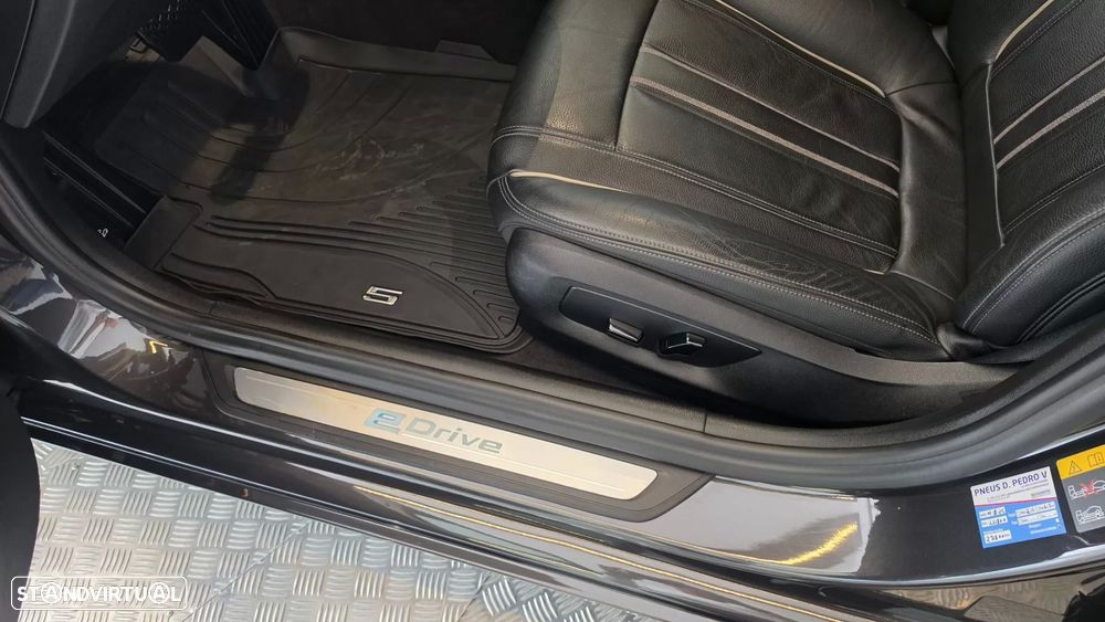 BMW 530 e iPerformance Line Luxury - 37