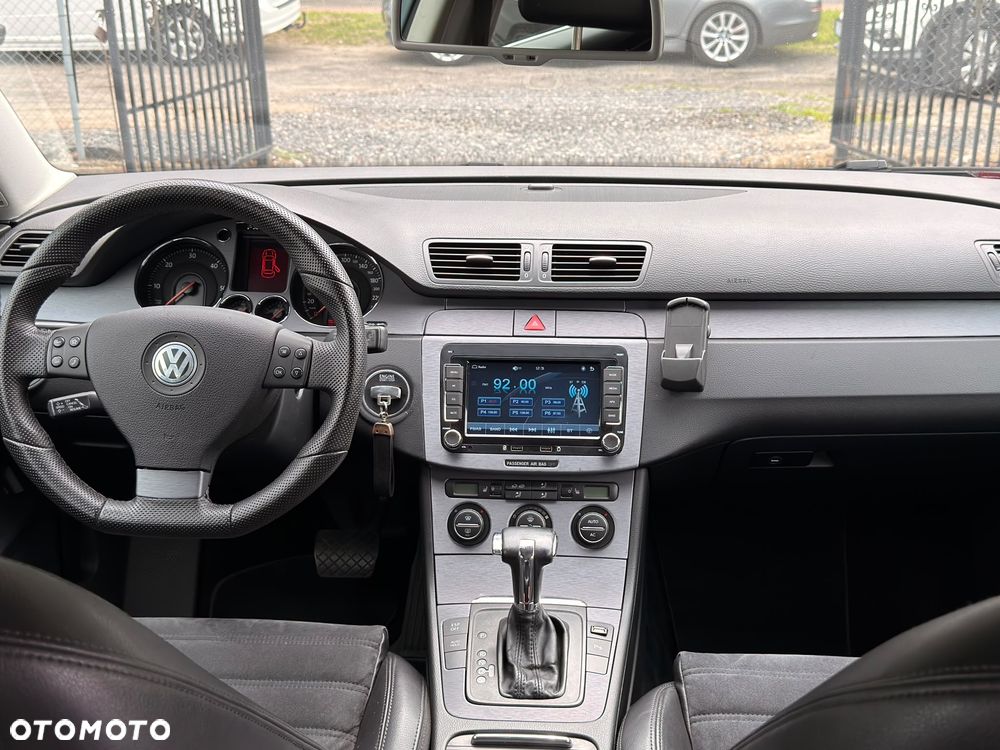 Volkswagen Passat 2.0 TDI DPF DSG Highline - 10