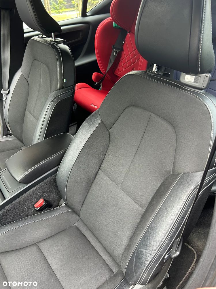 Volvo XC 40 T4 AWD Momentum - 7