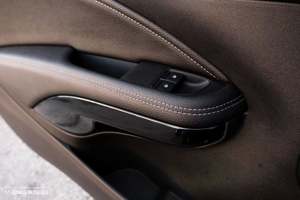 Opel Adam 1.2 Glam - 23