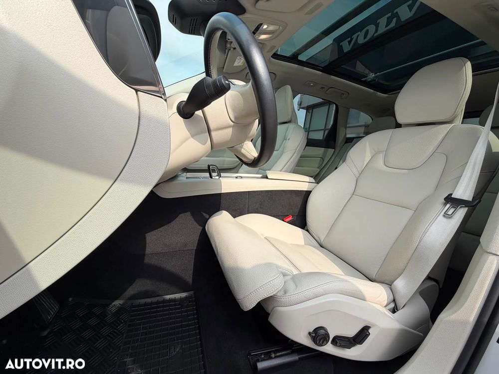 Volvo XC 60 - 24