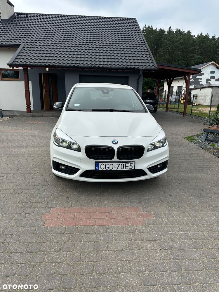 BMW Seria 2 216d Sport Line - 1