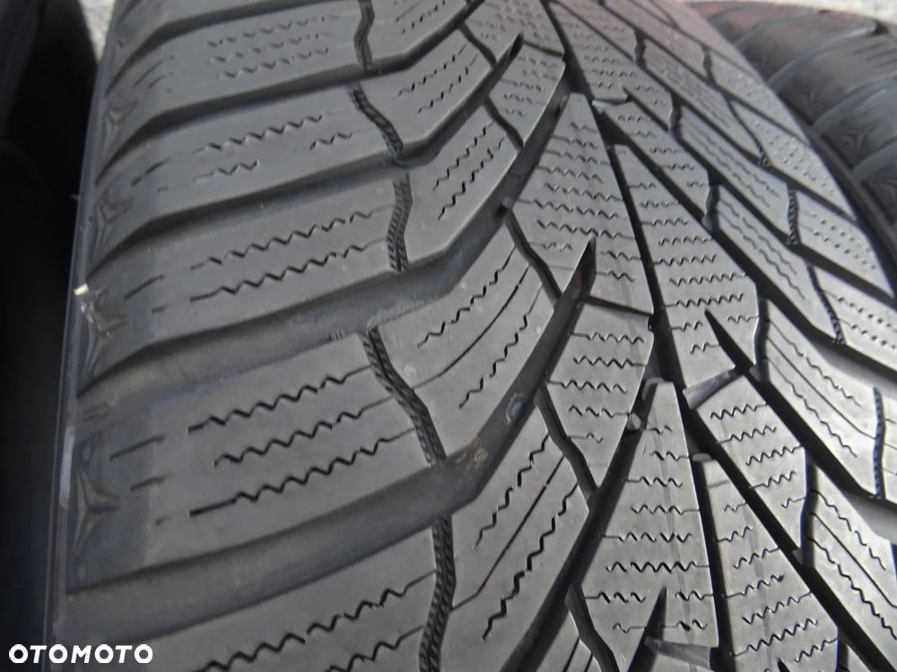235/60/R18 107V Kumho Winter Craft WP52 - 4