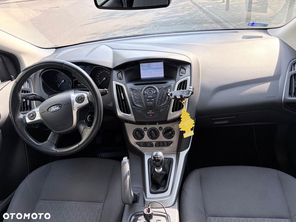 Ford Focus 1.6 TDCi DPF Start-Stopp-System SYNC Edition - 10
