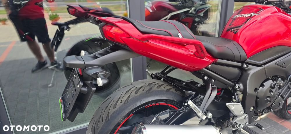 Yamaha FZ - 15