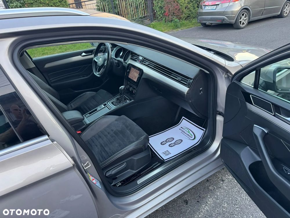 Volkswagen Passat 2.0 TSI Elegance DSG - 10