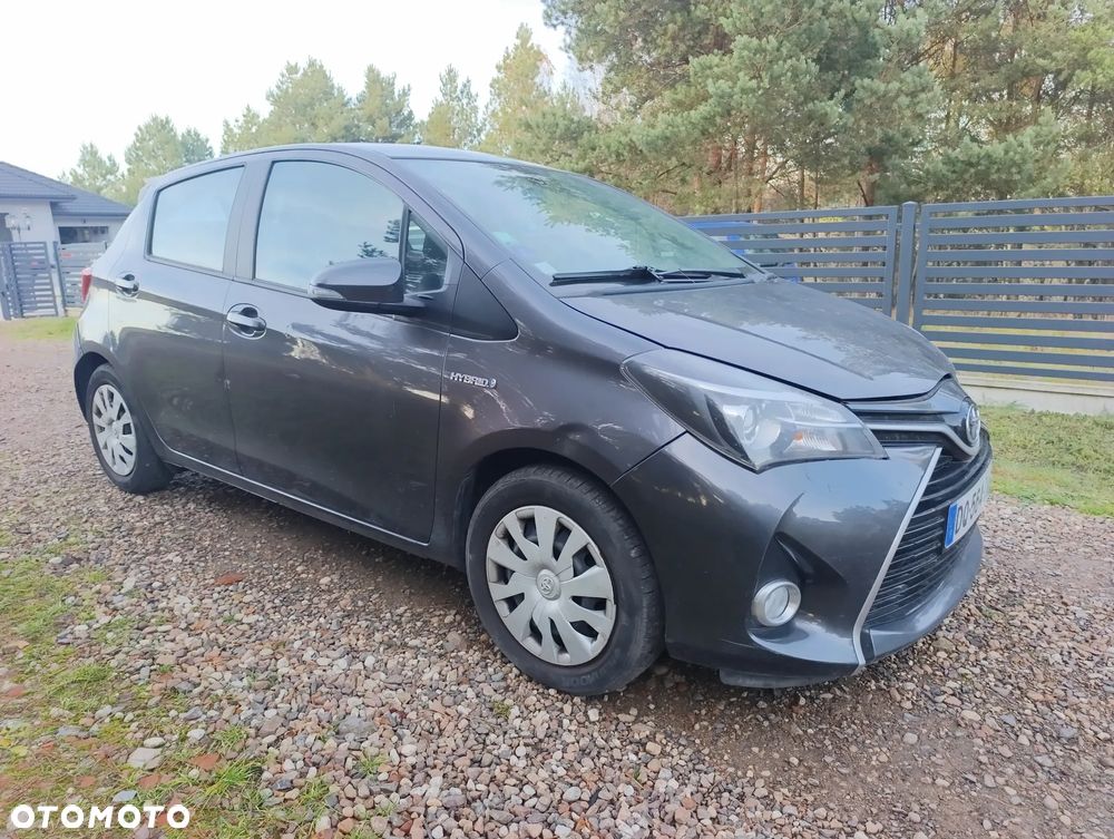 Toyota Yaris Hybrid 1.5 VVT-i - 4