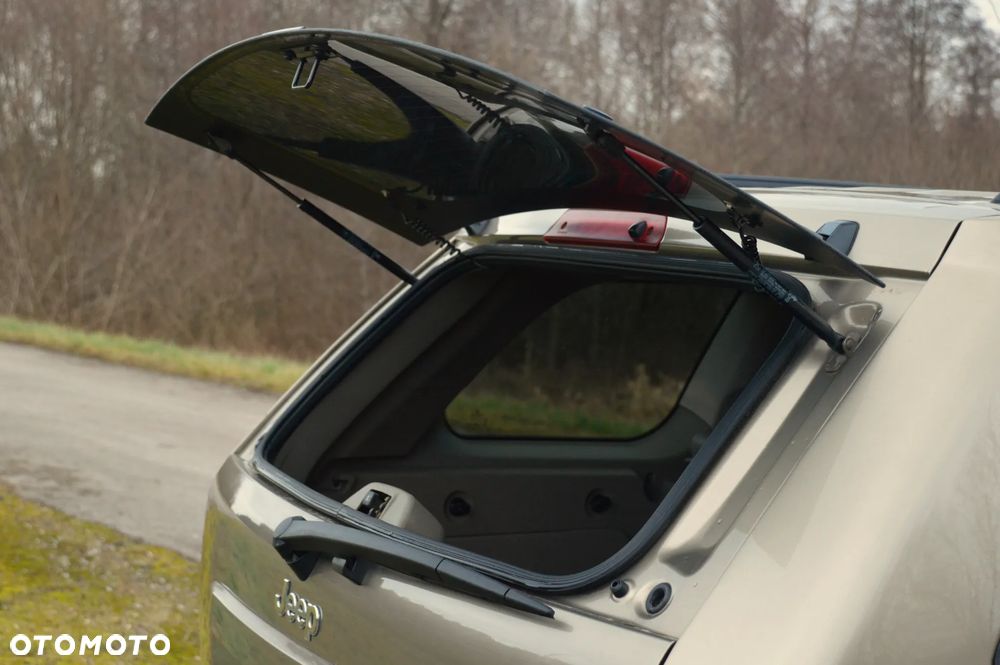 Jeep Grand Cherokee 5.7 V8 HEMI Automatik Limited - 16