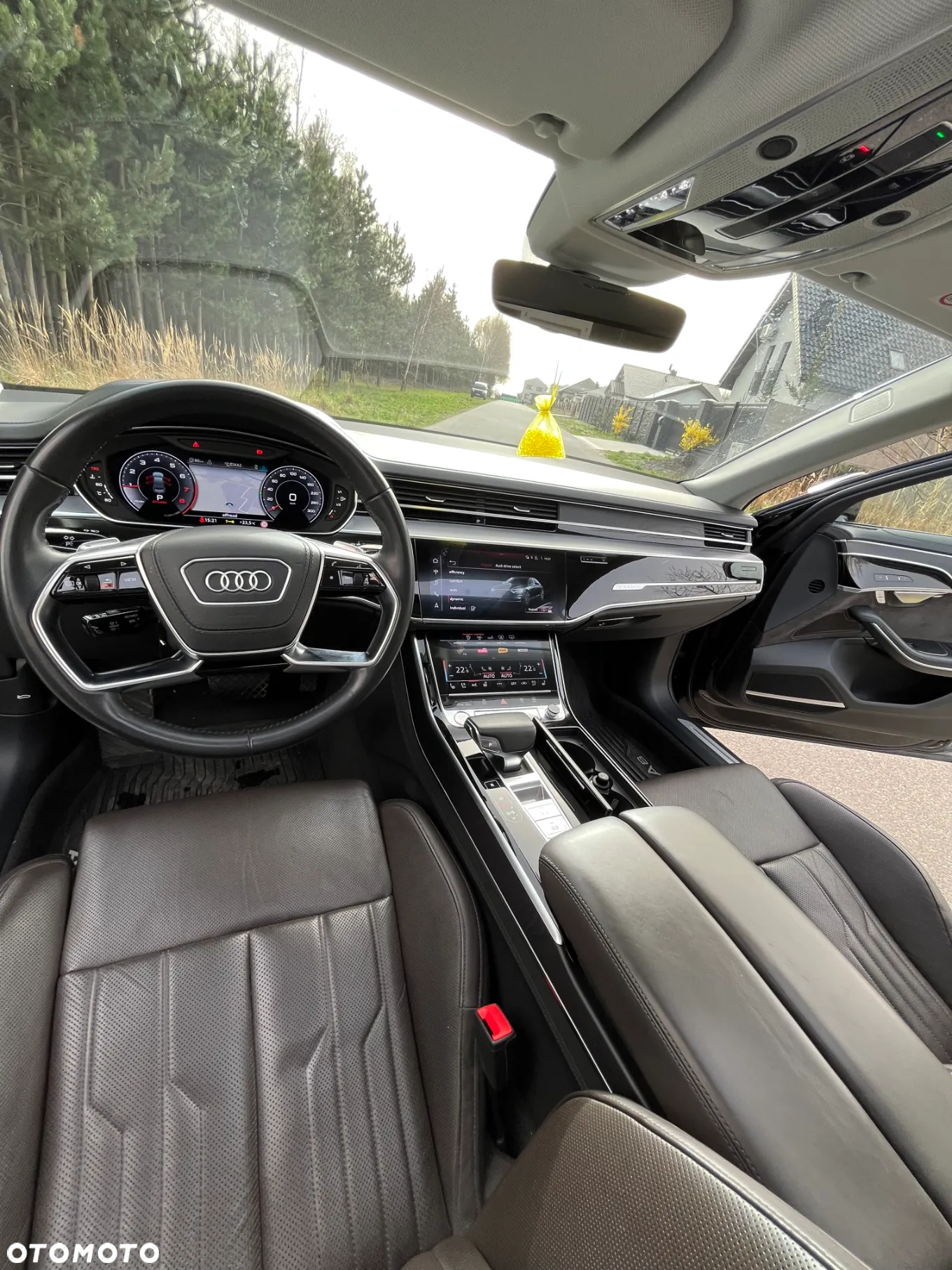 Audi A8 - 35