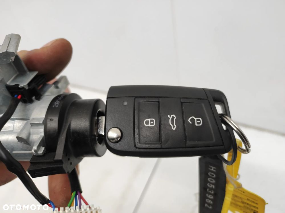 STACYJKA KLUCZYK PILOT SKODA OCTAVIA III 3 - 9