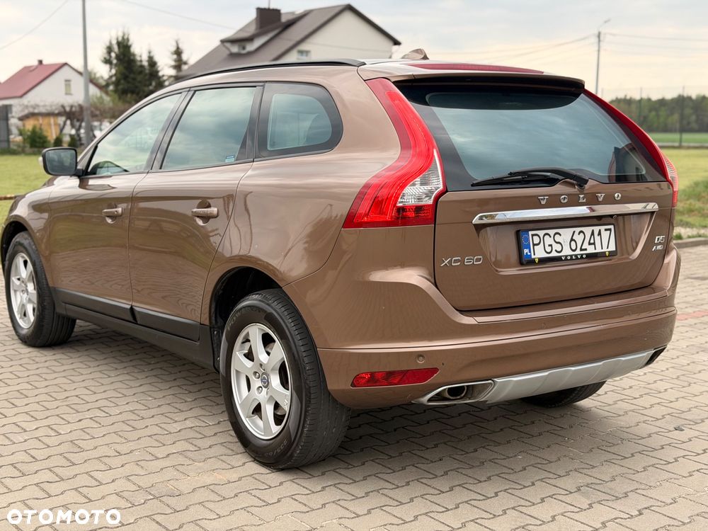 Volvo XC 60 D5 AWD Momentum - 12