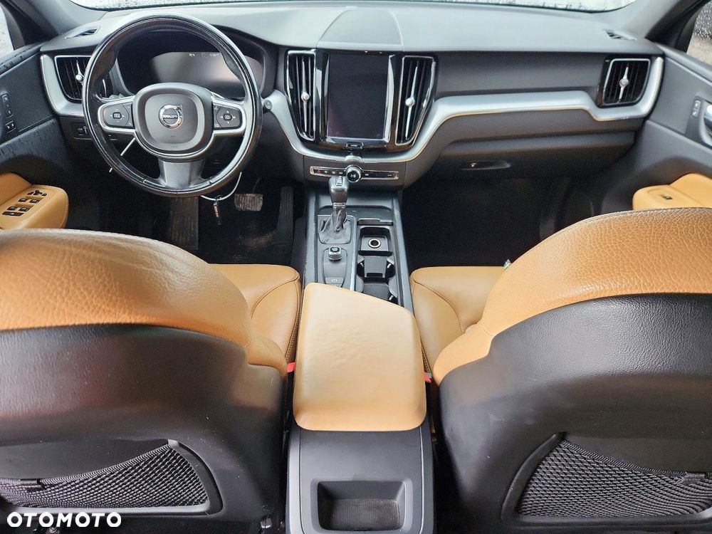 Volvo XC 60 T6 AWD Geartronic Momentum - 7