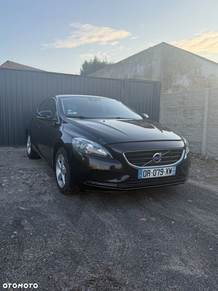 Volvo V40 D2 Momentum - 2