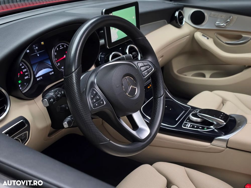 Mercedes-Benz GLC 250 4MATIC 9G-TRONIC AMG Line - 26