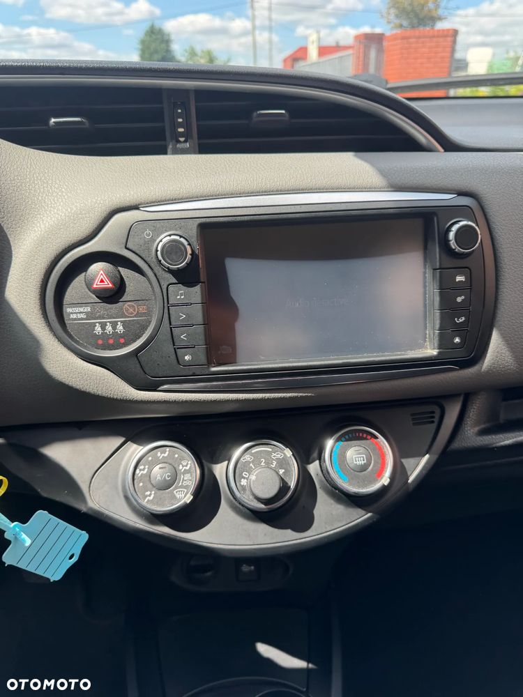 Toyota Yaris 1.4 D-4D Lounge - 14