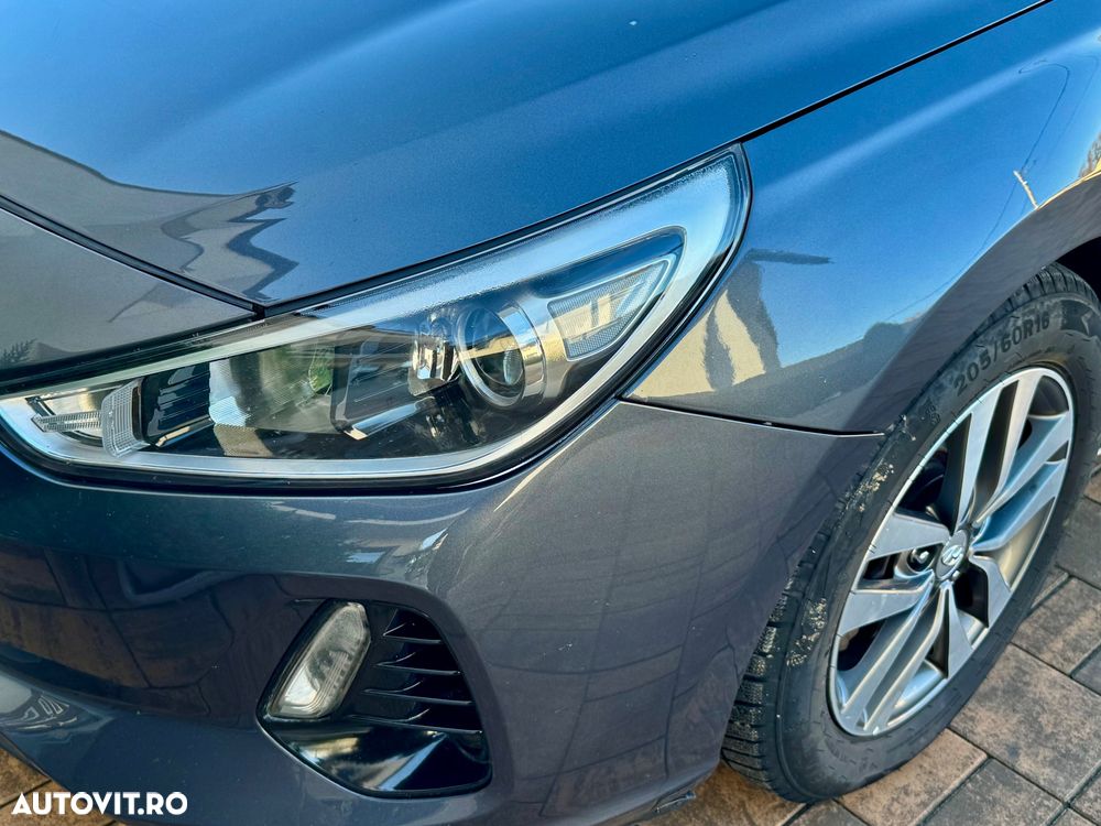 Hyundai i30 1.6 CRDI DCT Passion Plus - 14