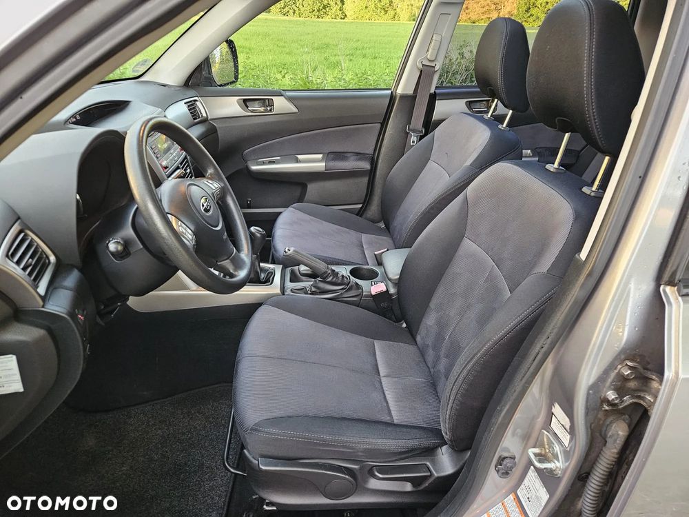 Subaru Forester 2.0 XA TRE - 14
