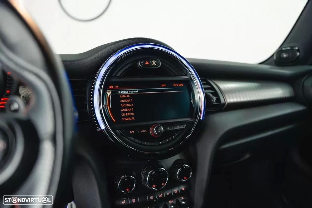 MINI 3 Portas John Cooper Works Auto Desportiva - 32