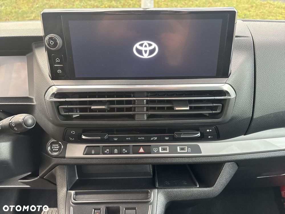 Toyota Proace Verso 2.0 D4-D Long VIP - 23