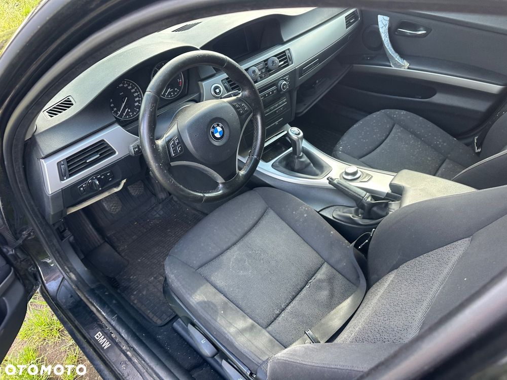 BMW Seria 3 320i Edition Sport - 6