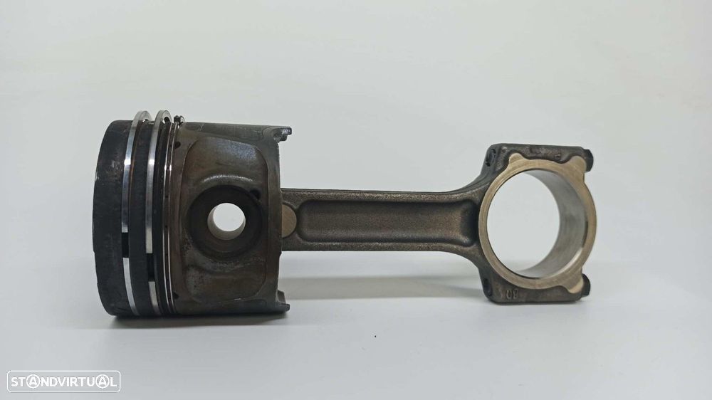 BIELA RENAULT MEGANE III COUPE DYNAMIQUE - 5