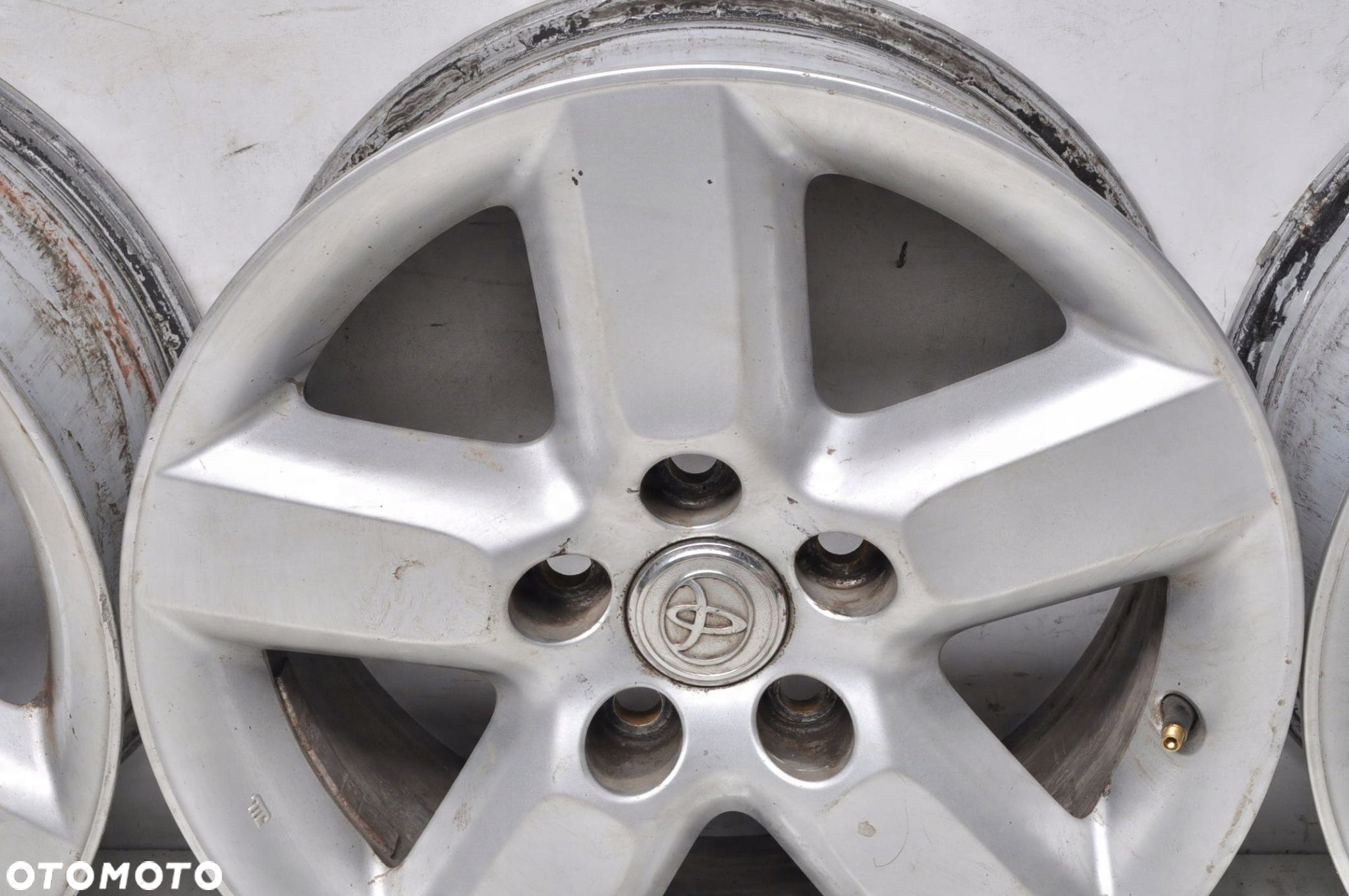TOYOTA RAV 4 II FELGI ALUMINIOWE R16" 7J 5X114.3 ET35 - 14
