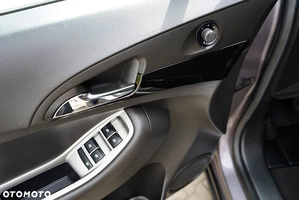 Chevrolet Orlando - 15