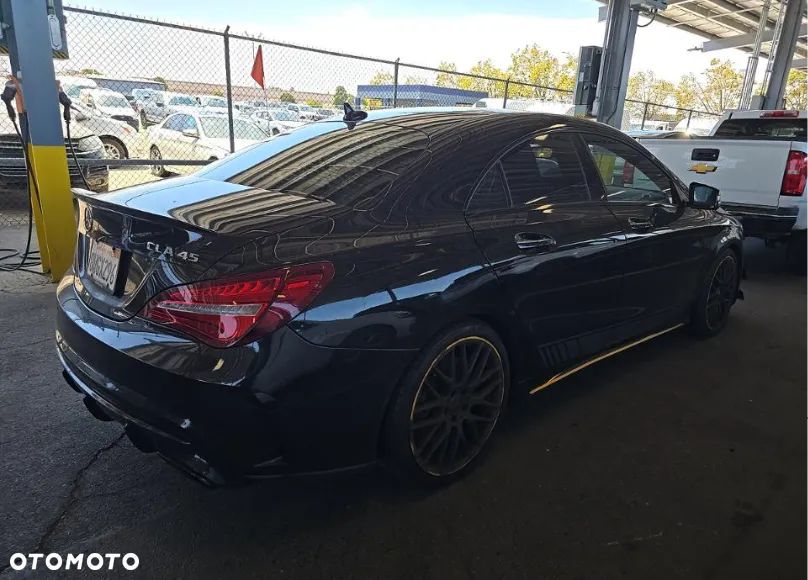 Mercedes-Benz CLA AMG 45 4Matic 7G-DCT - 4