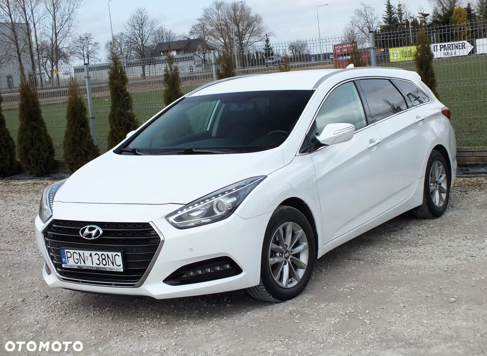Hyundai i40 i40cw 1.6 Fifa World Cup Edition - 1