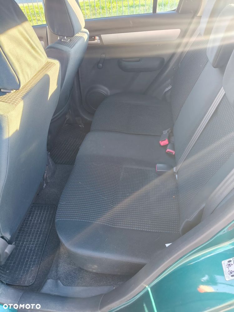 Suzuki Swift 1.3 Club - 12