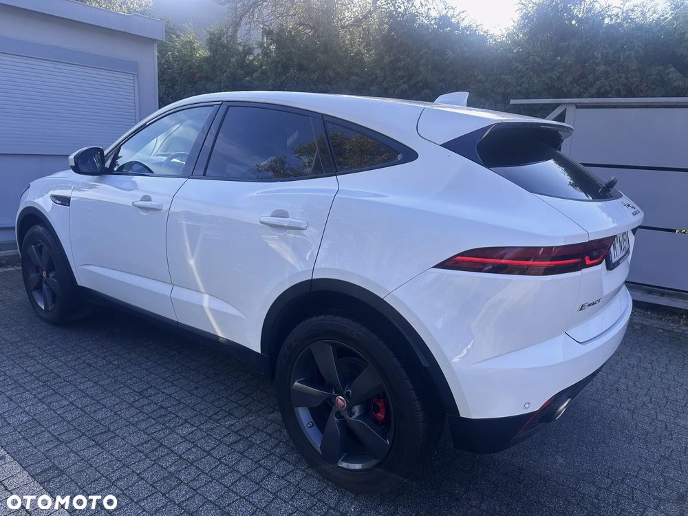Jaguar E-Pace 2019 photo 5