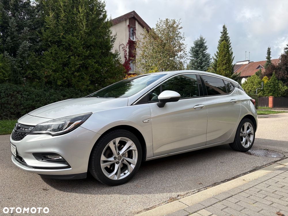 Opel Astra 1.6 CDTI Dynamic S&S - 2