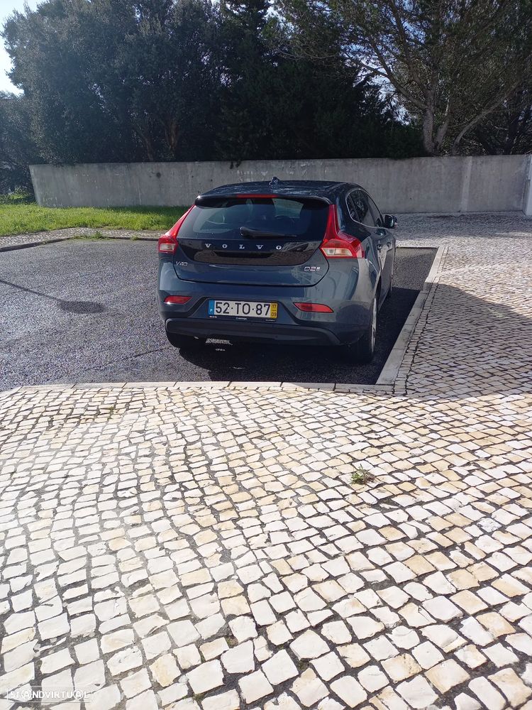 Volvo V40 2.0 D2 Inscription Geartronic - 3