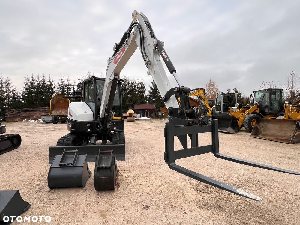 Caterpillar Minikoparka BOBCAT E55Z 23r E60 5 6 tony dodatk linie hydr e35 e 34 e35z cat 304 303,5 serwisowana 1 wł koparka gąsienicowa Cat 303.5 304 305 305.5 306  Kubota 3,5tony - 30