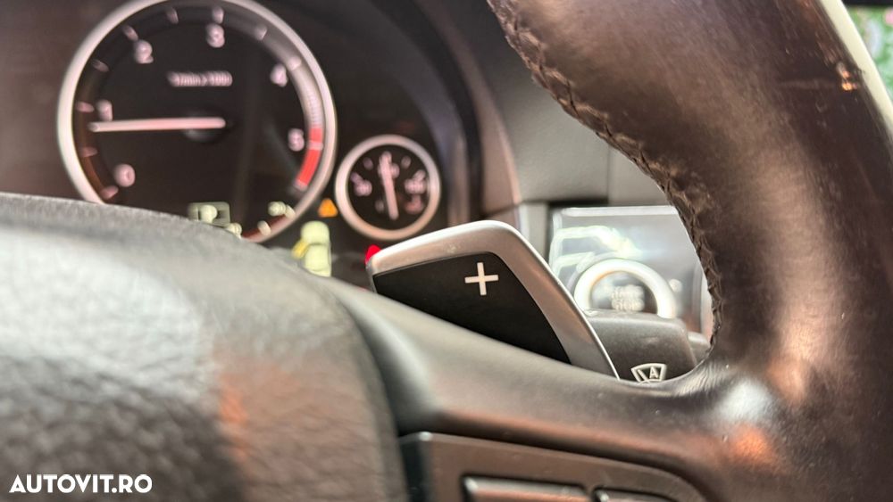 BMW Seria 5 520d - 26