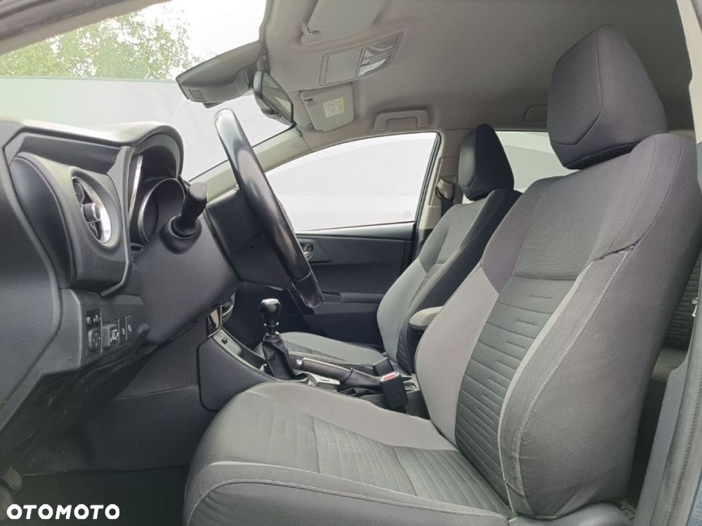 Toyota Auris 1.6 Comfort - 22