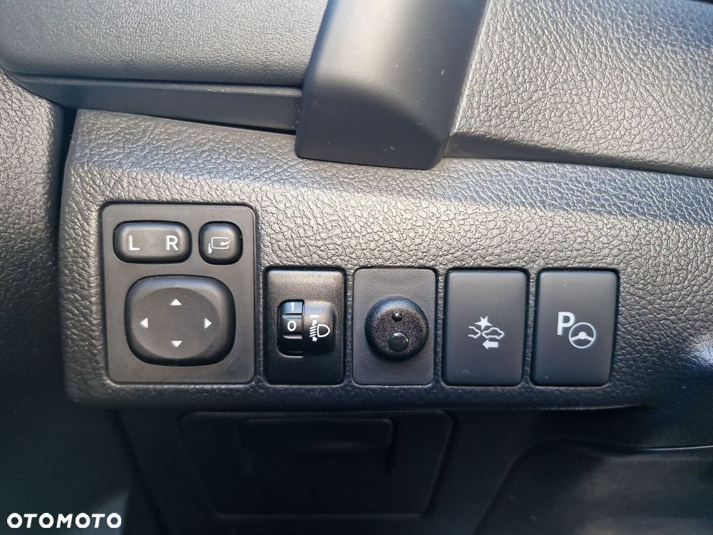 Toyota Auris Hybrid 135 Premium - 22