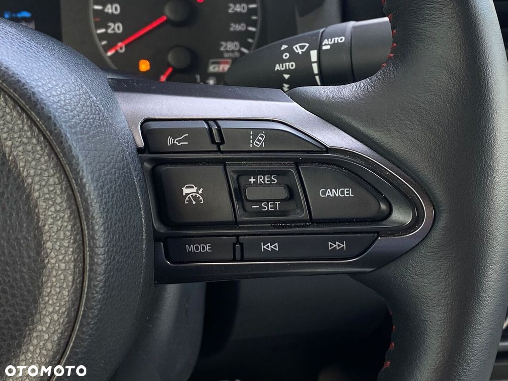 Toyota Yaris - 27